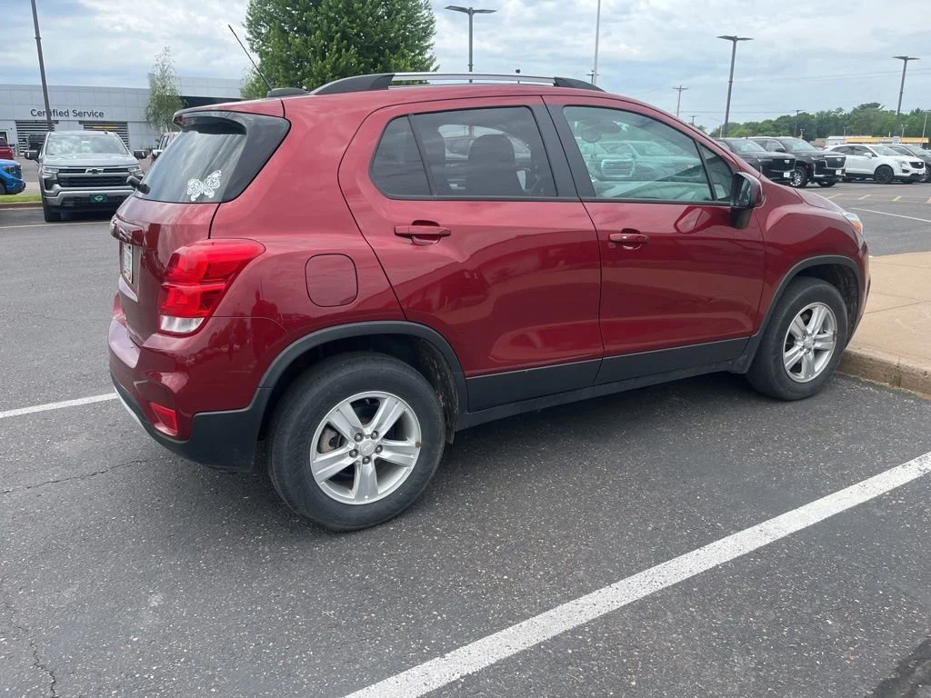 Used 2022 Crimson Metallic Chevrolet LT image 2