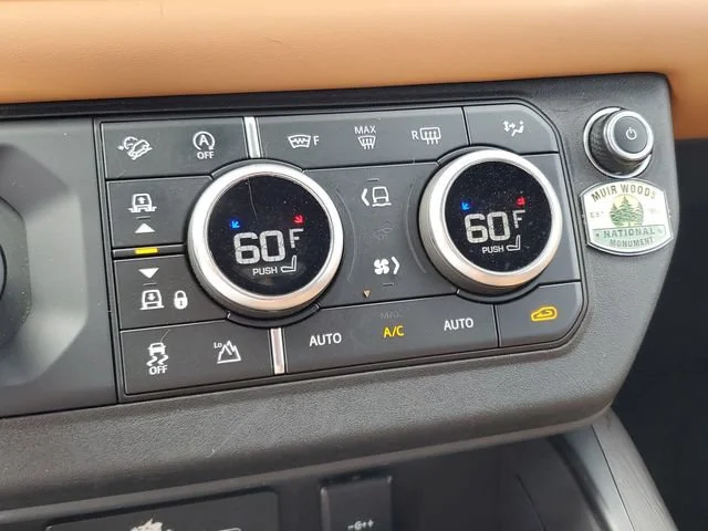 Used 2022 Gray Land Rover X image 24