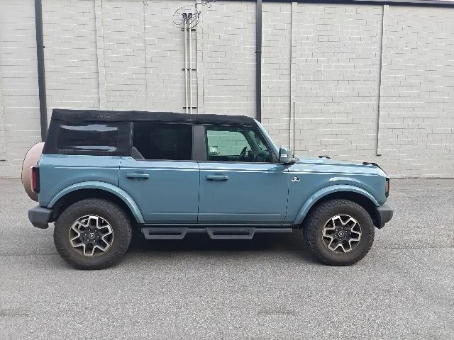 Used 2022 Blue Ford Outer Banks image 2
