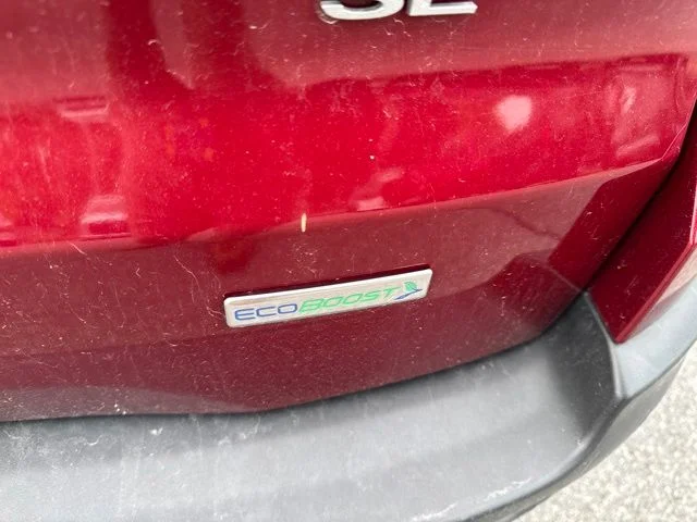 Used 2020 Red Ford SE image 11
