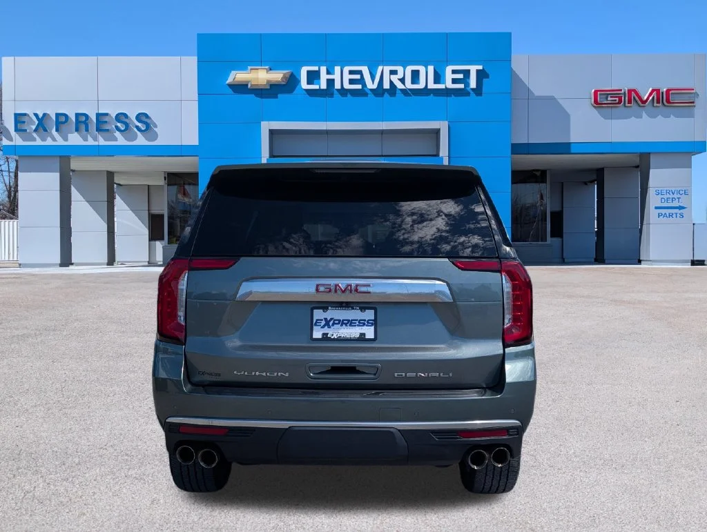 Used 2023 Green GMC Denali image 4