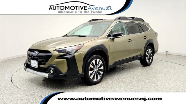 2023 Subaru Outback Limited CVT w/ Moonroof & Nav Pkg