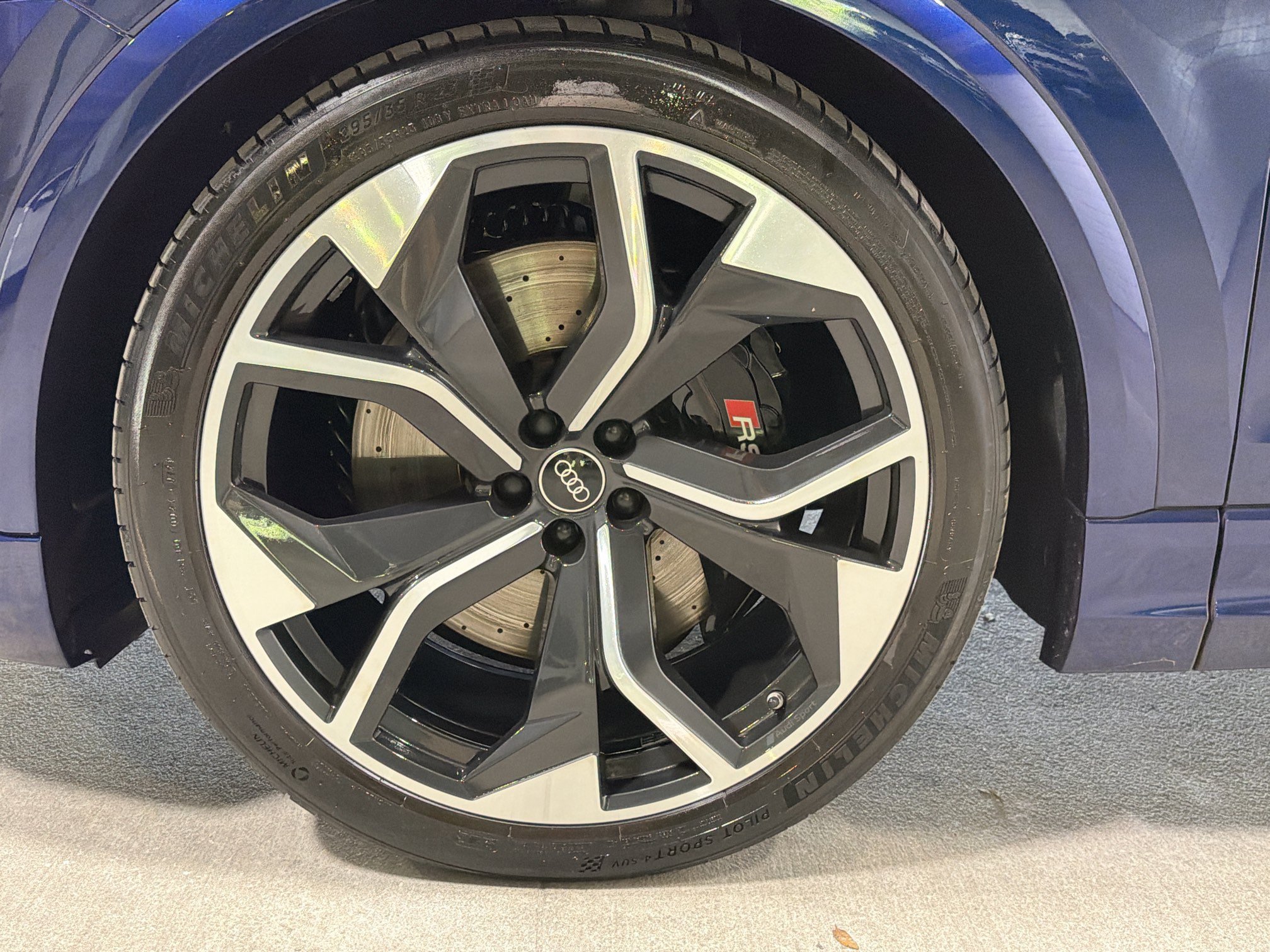 Used 2023 Navarra Blue Metallic Audi 4.0T image 41