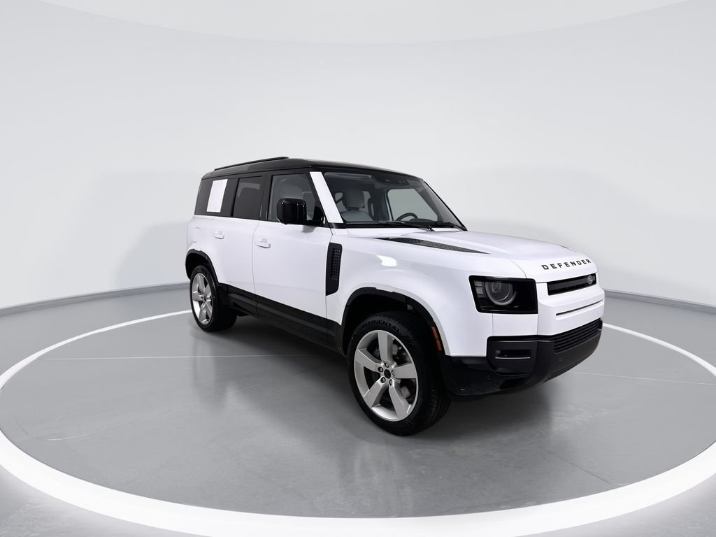 2026 Land Rover Defender X-Dynamic SE - Photo 2