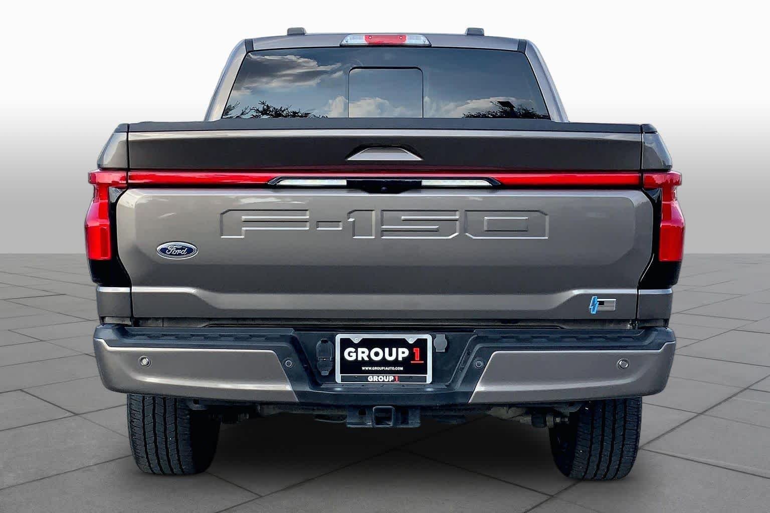 Used 2023 Stone Gray Ford Platinum image 8