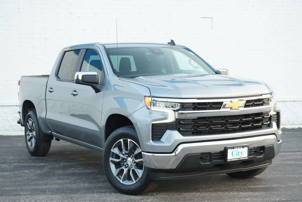 New 2026 Sterling Gray Metallic Chevrolet LT (2FL) image 3