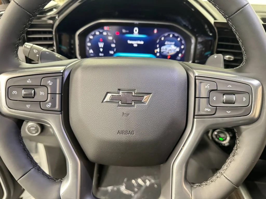 New 2026 Summit White Chevrolet RST image 15