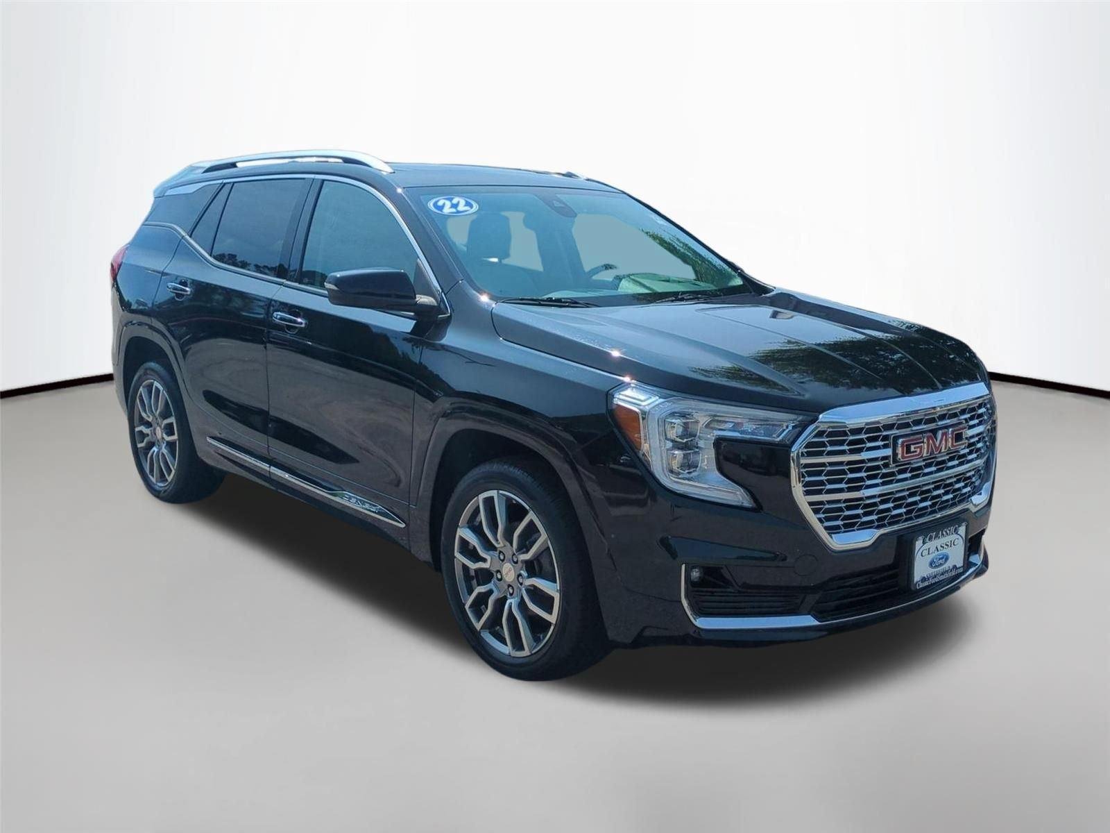 Used 2022 Ebony Twilight Metallic GMC Denali image 7