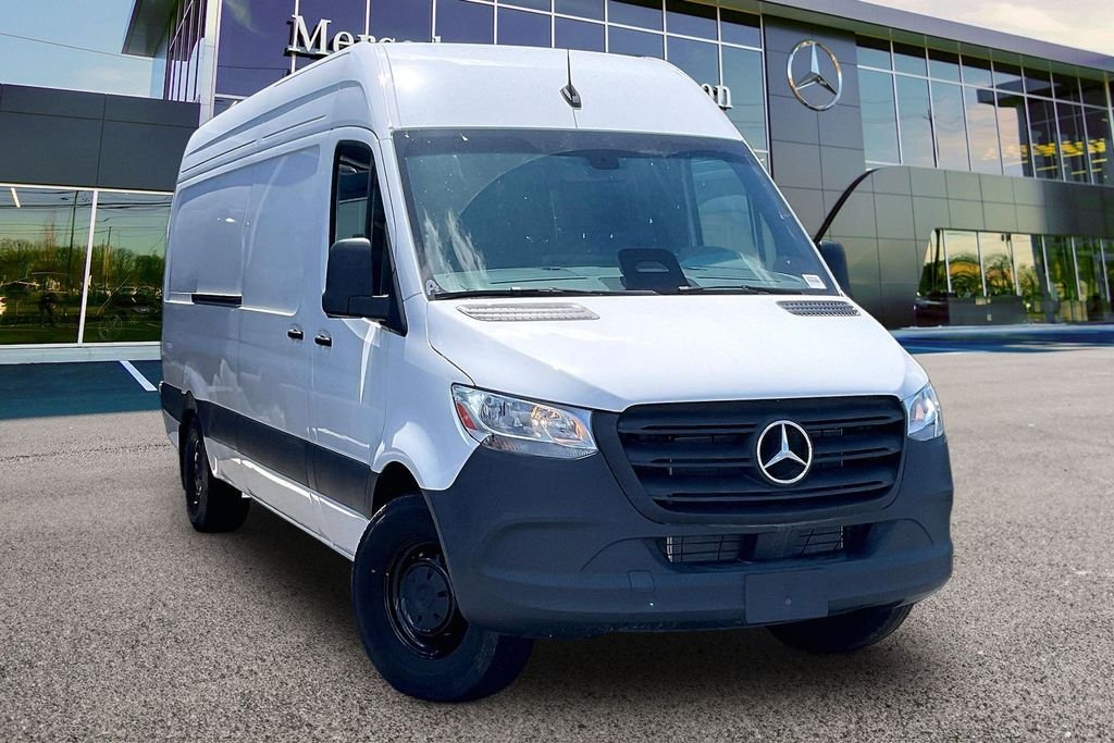 2025 Mercedes-Benz Sprinter 2500 170 WB HO High Roof's photo