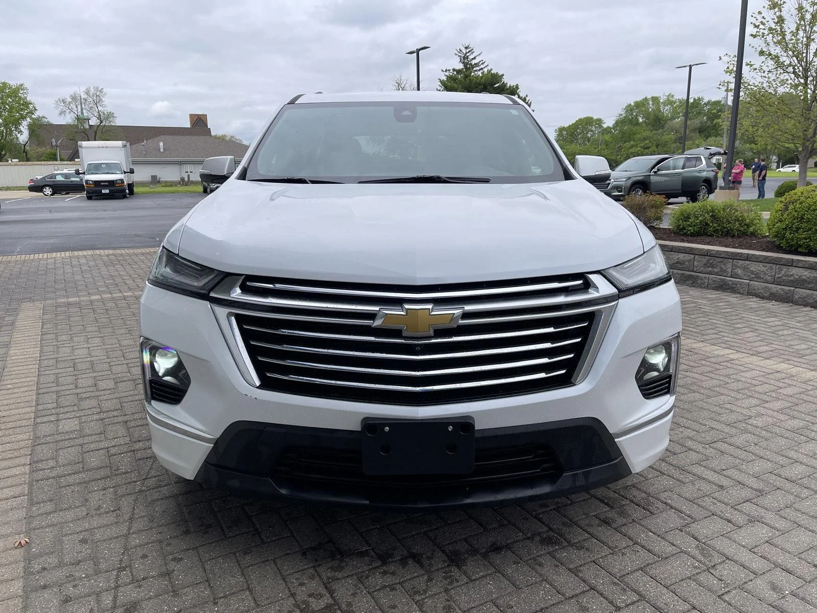 Used 2023 Iridescent Pearl Tricoat Chevrolet Premier image 8