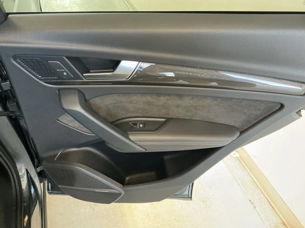 2020 Audi SQ5 Premium Plus - Photo 28
