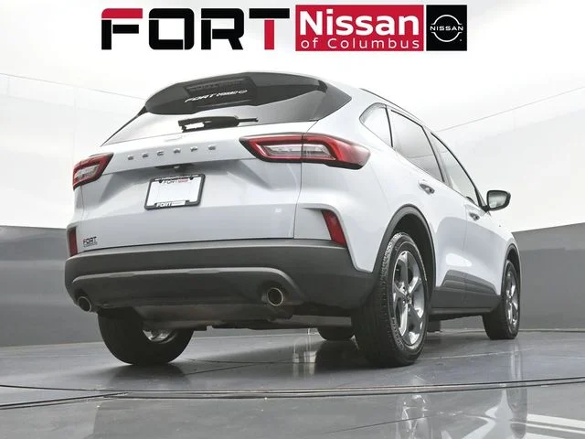 Used 2025 Silver Ford ST-Line image 36