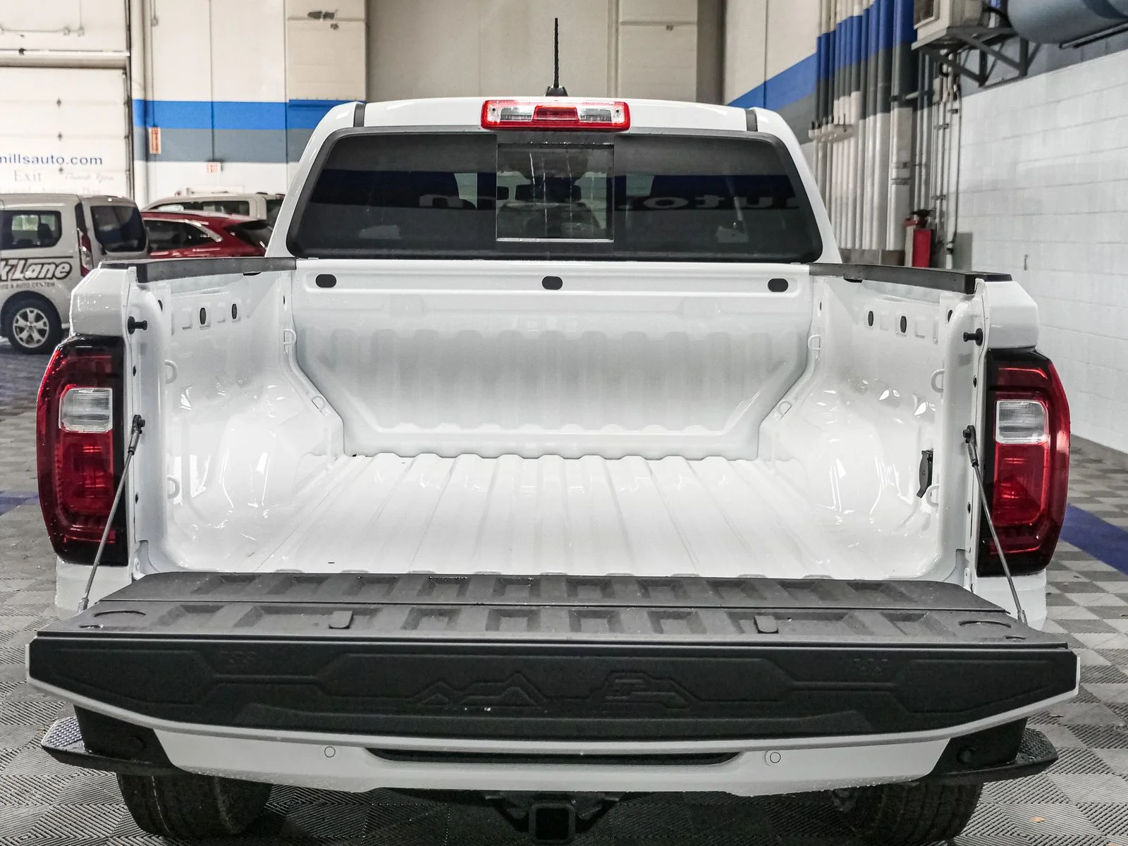 2026 GMC Canyon Elevation - Photo 18