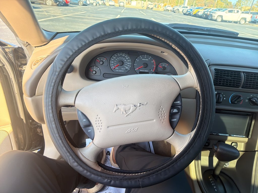 Used 2004 Black Ford GT image 13