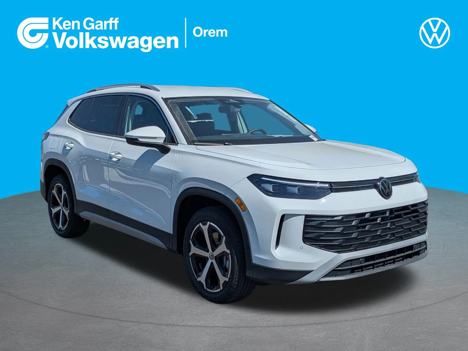 2026 Volkswagen Tiguan 2.0T SE 4Motion's photo