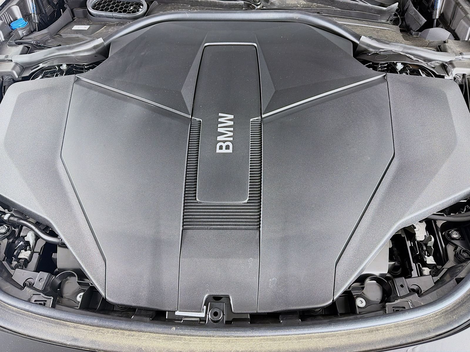 New 2026 Black Sapphire Metallic BMW eDrive50 image 32
