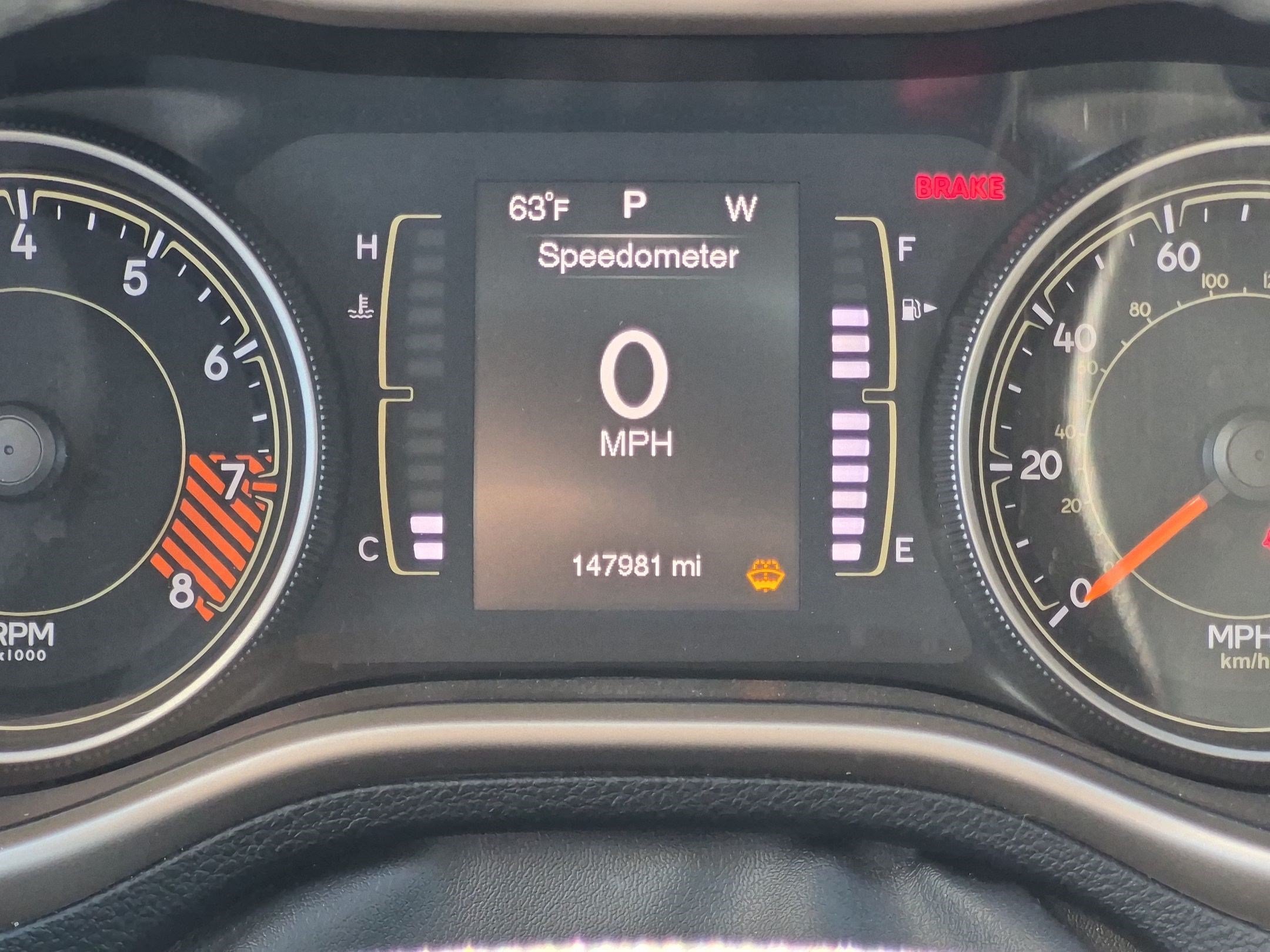 Used 2015 Bright White Clearcoat Jeep Latitude image 20