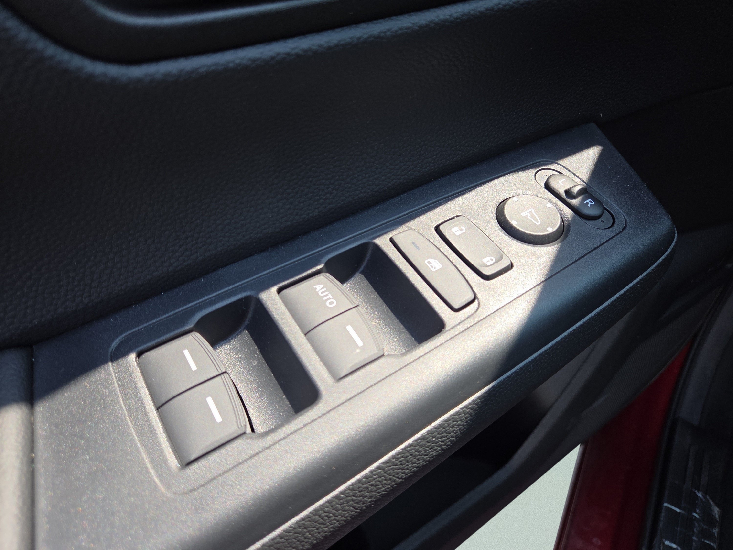 2026 Honda CR-V LX - Photo 30