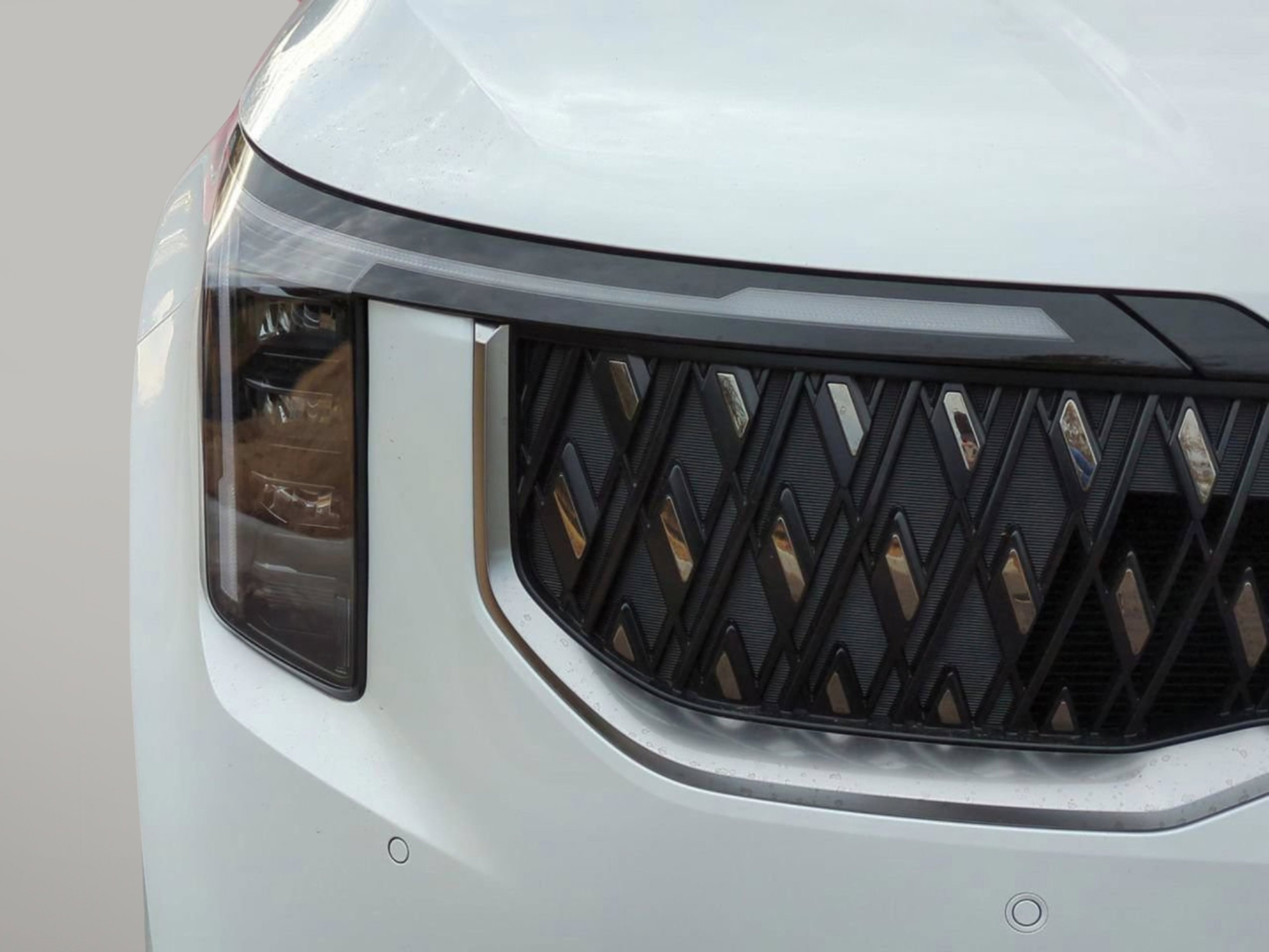 New 2026 Snow White Pearl Kia EX image 11