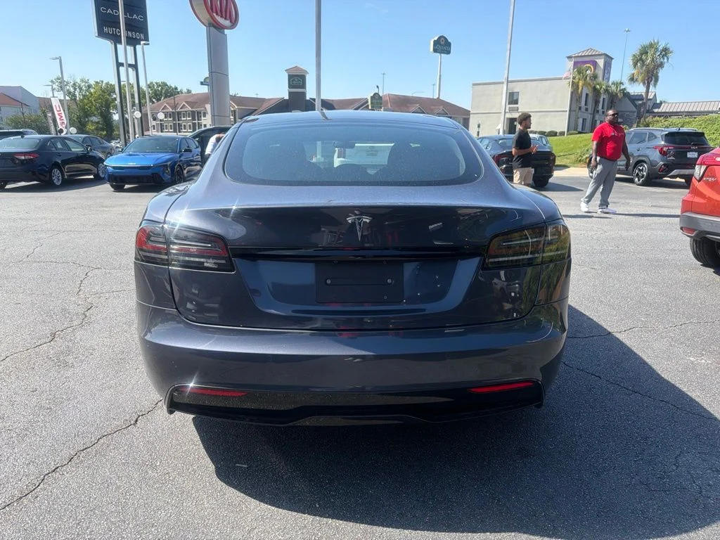 Used 2023 Gray Tesla  image 6