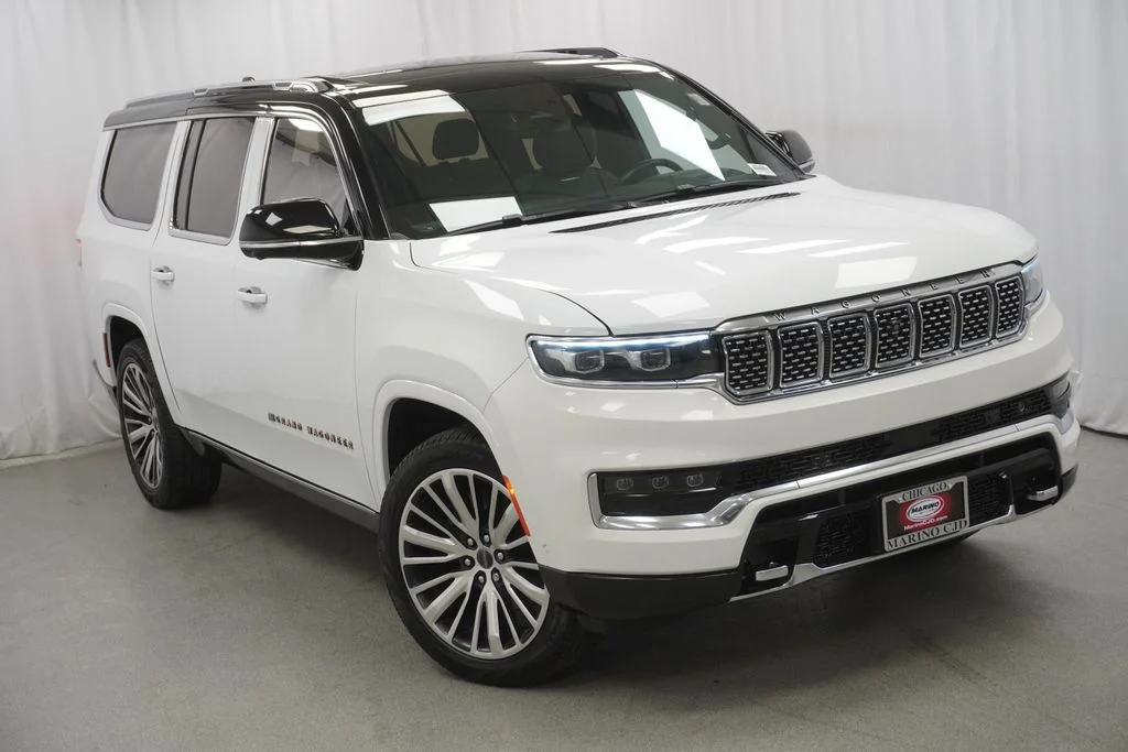 Used 2023 White Jeep Series III image 16
