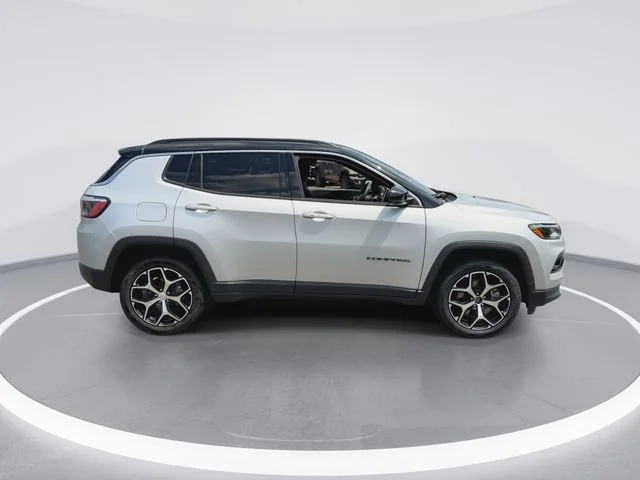 Used 2024 Silver Jeep Limited image 9