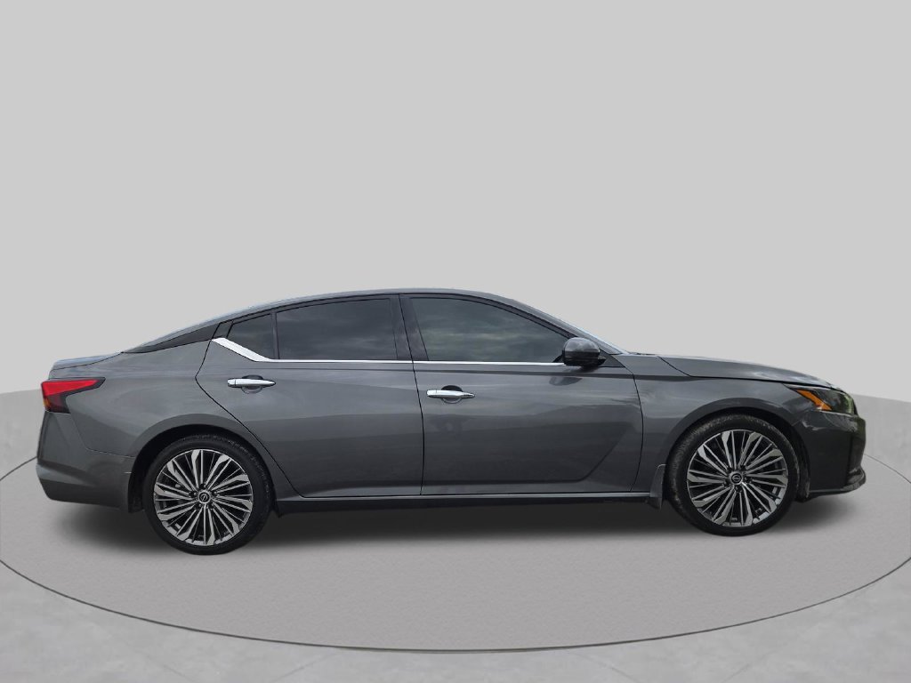 Used 2025 Gray Nissan 2.5 SL image 8