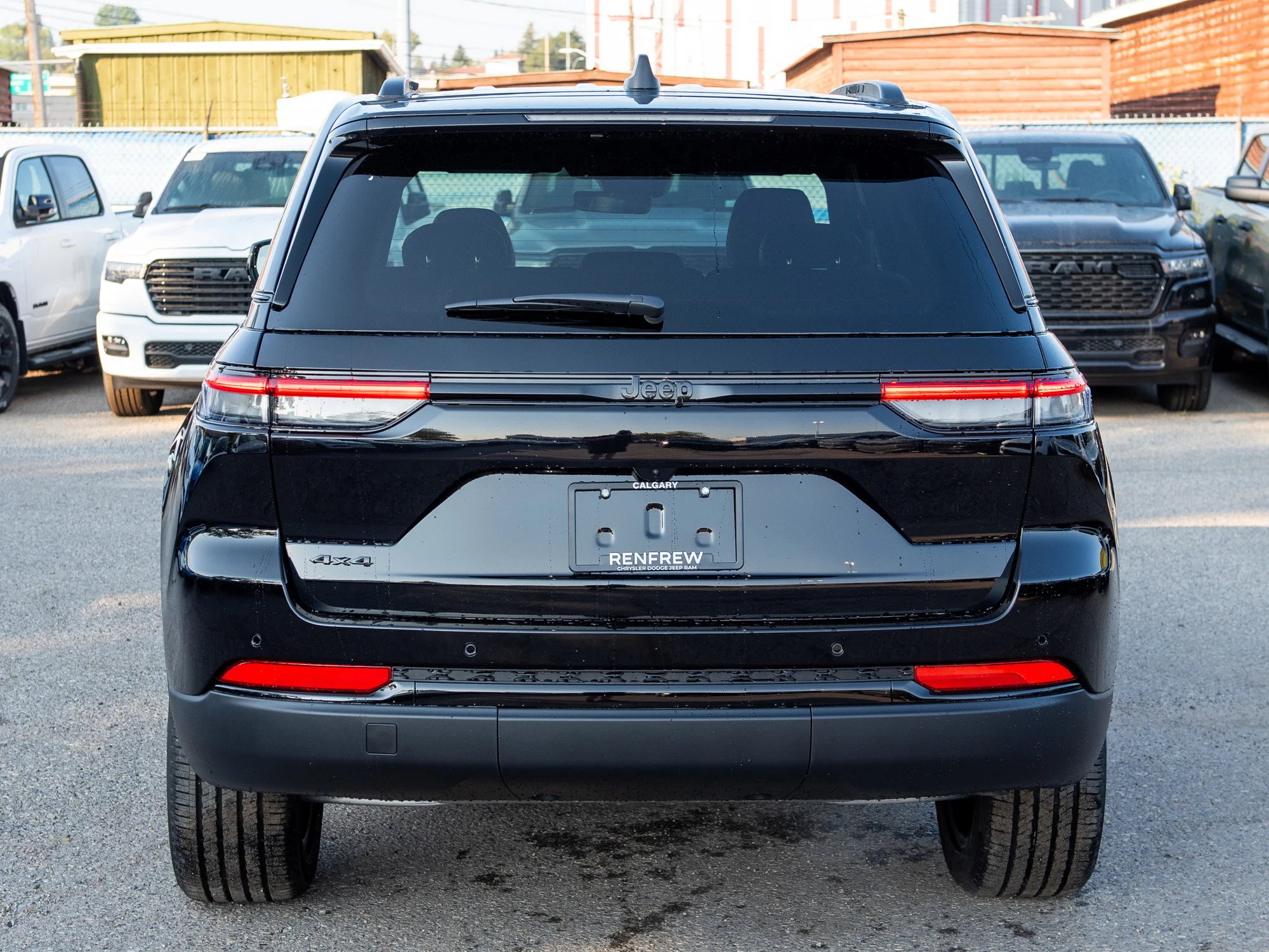 New 2025 Black Jeep Altitude* 4x4, Sunroof, Trailer Tow Pkg, Heated Leather image 4
