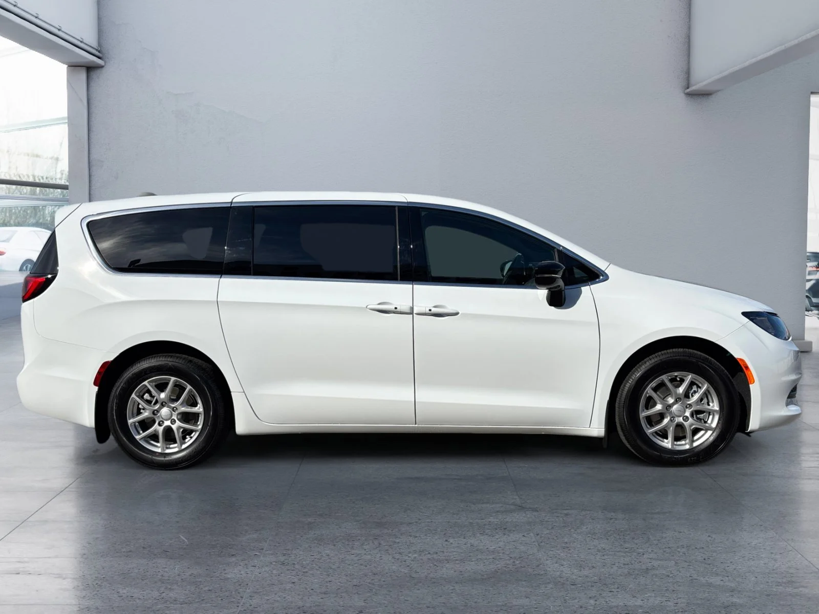 New 2027 Bright White Chrysler SXT image 6