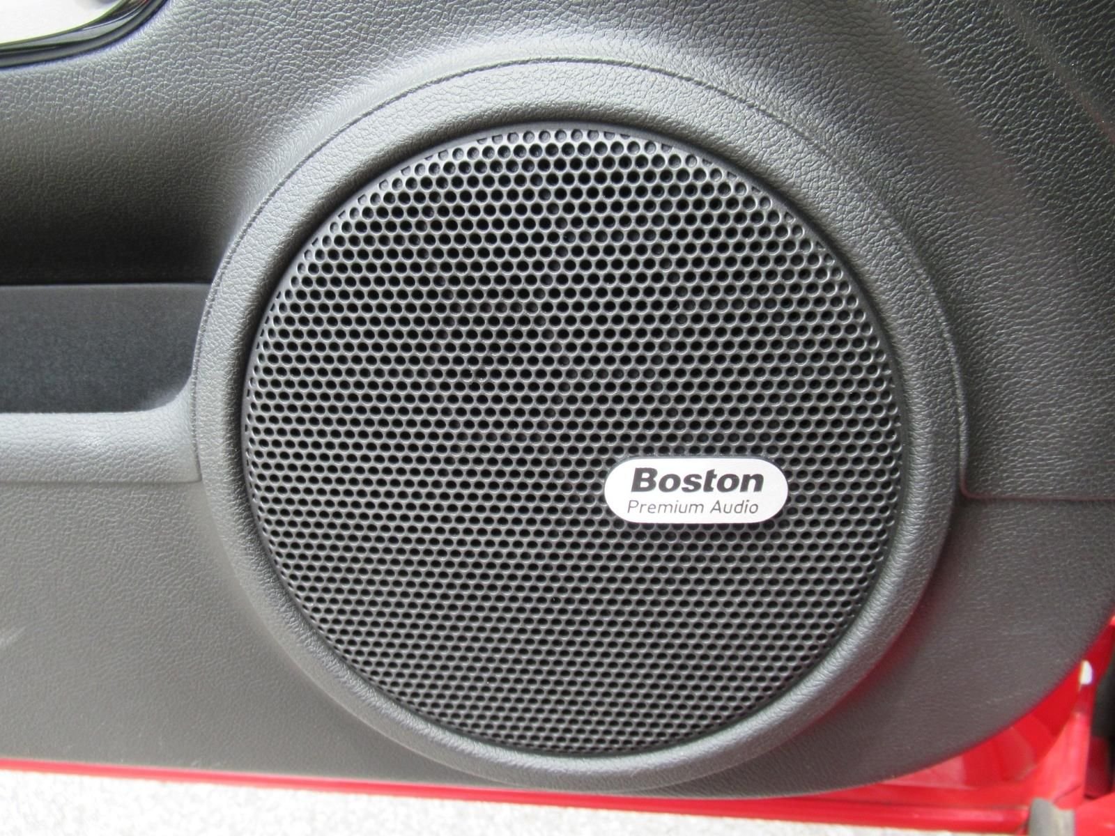 Used 2013 Red Chevrolet ZL1 image 20