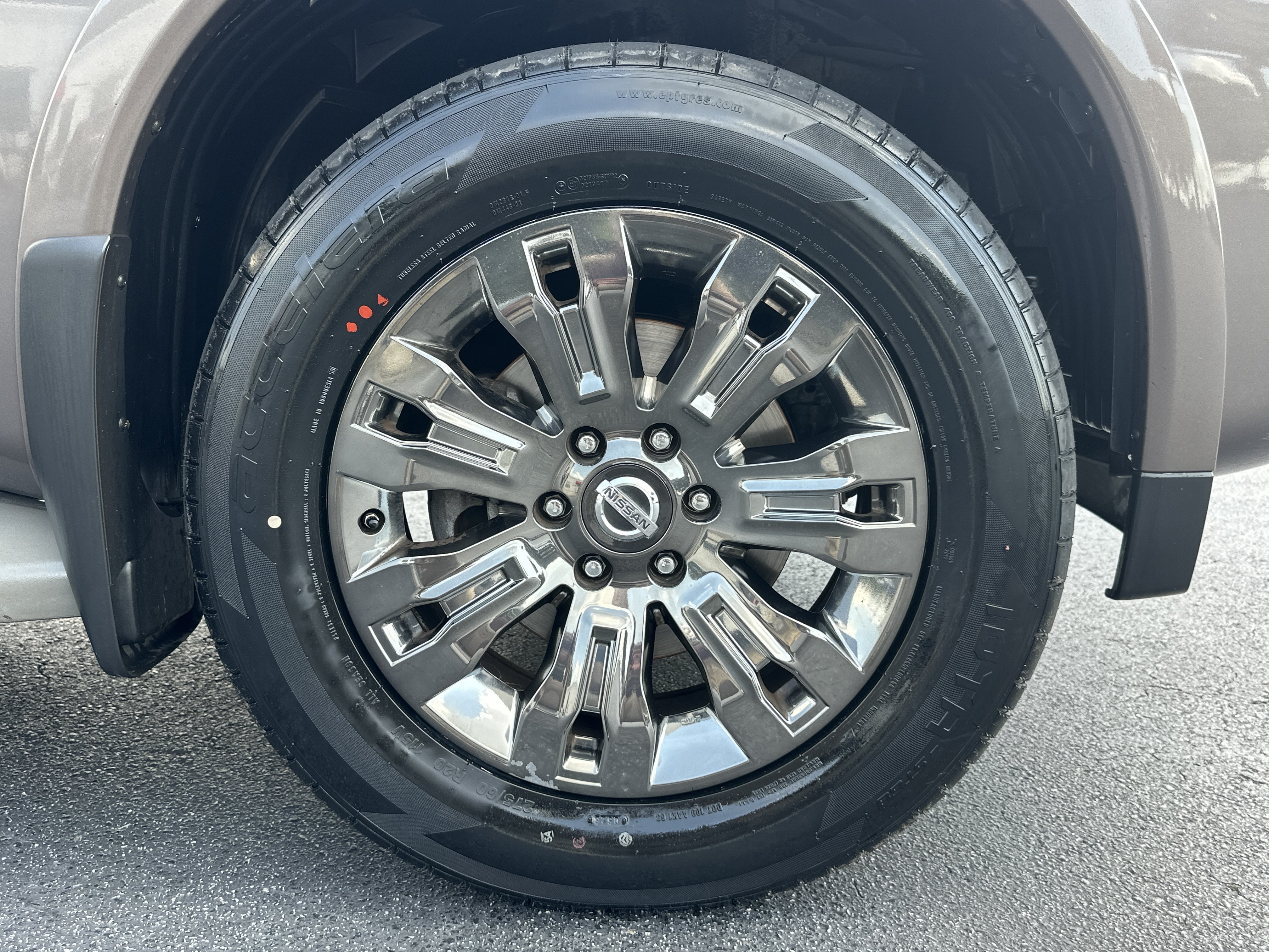 Used 2015 Java Metallic Nissan Platinum image 12
