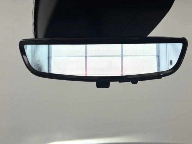 Used 2025 Silver GMC Denali image 46