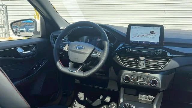 New 2025 Star White Metallic Tri-coat Ford ST-Line Select image 38
