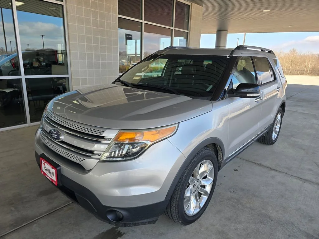 Used 2014 Ford Explorer XLT with VIN 1FM5K7D80EGA42378 for sale in Belleville, IL