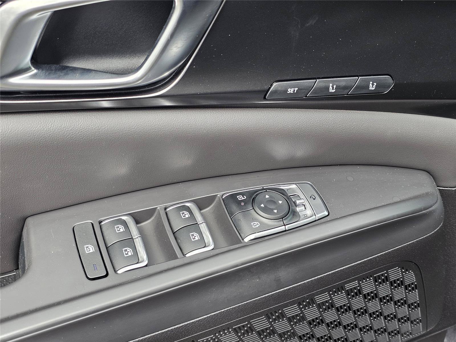 2026 Kia Carnival SX - Photo 16