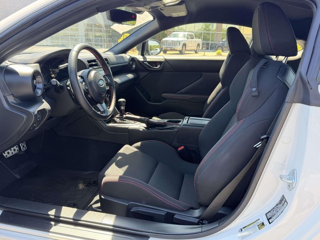 Used 2022 White Subaru Premium image 17