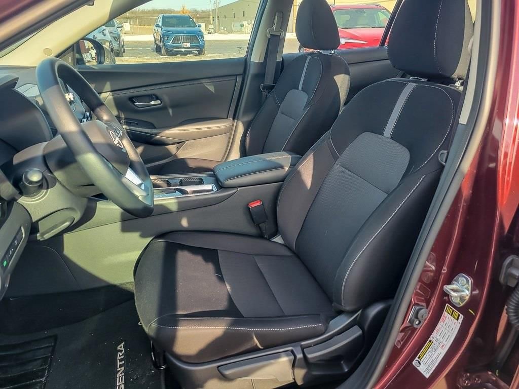2025 NISSAN SENTRA - Image 5