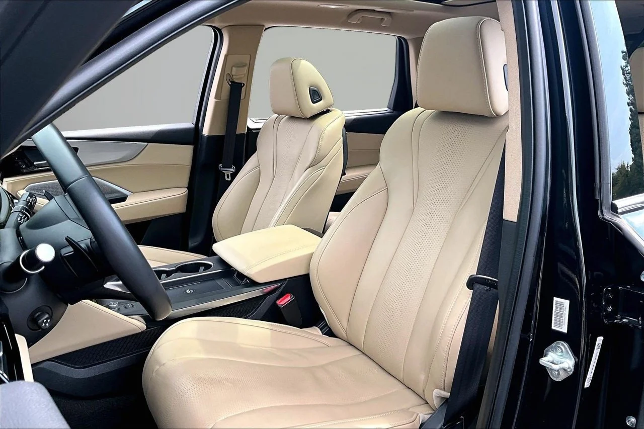 Certified Used 2025  Acura Technology Package image 21