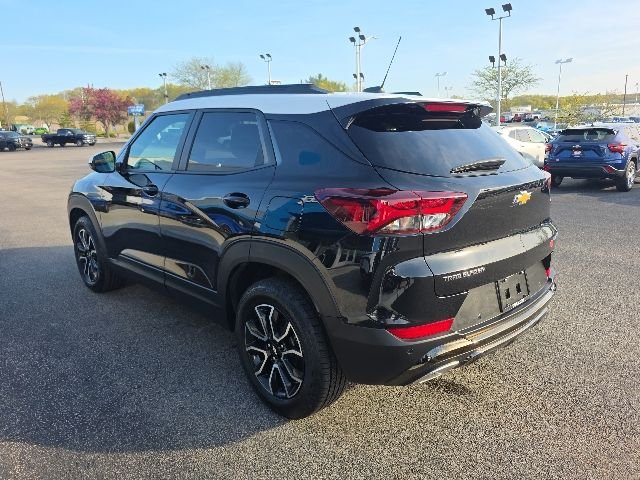 Used 2023 Black Chevrolet ACTIV image 4