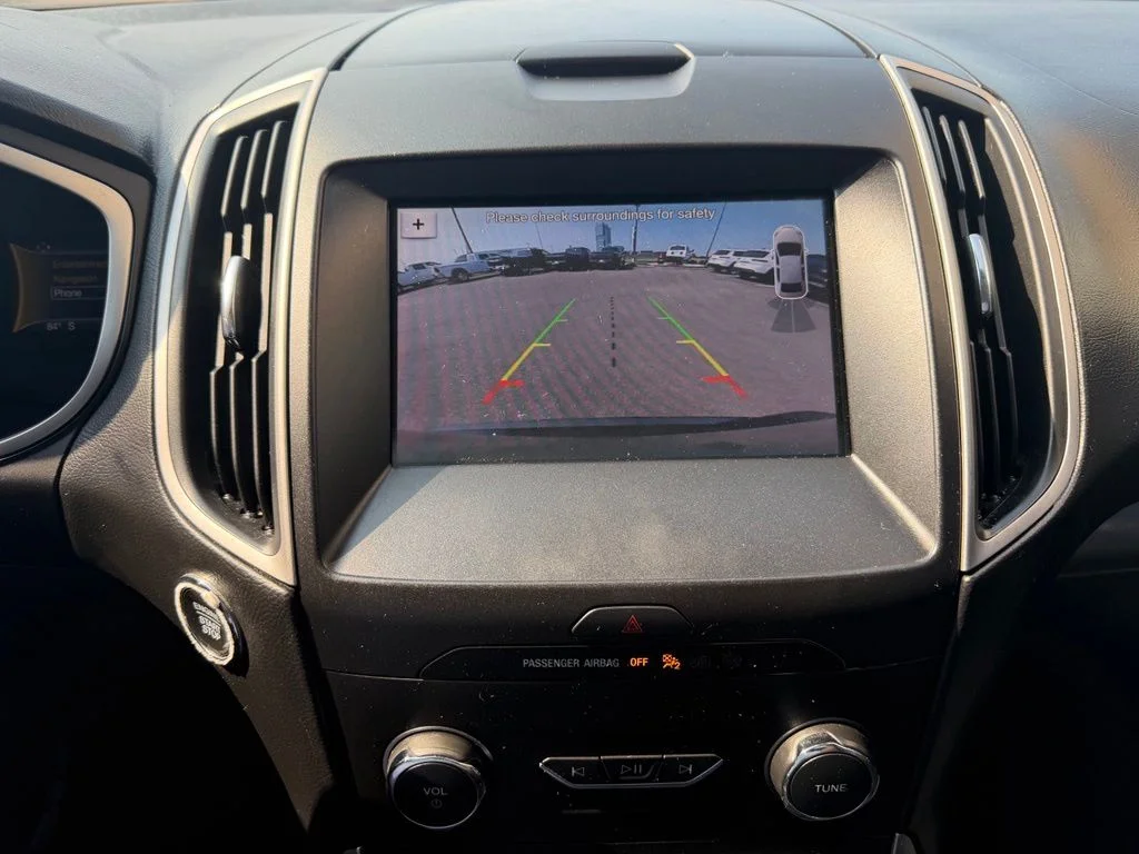 Used 2019 Black Ford SEL image 30