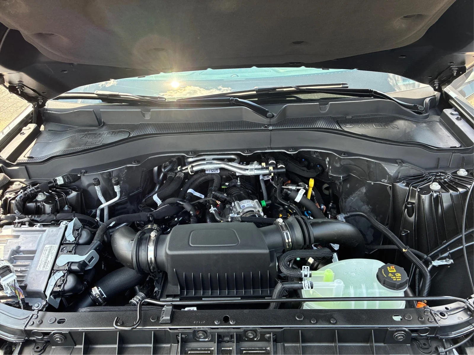 New 2026 Carbonized Gray Metallic Ford Tremor® image 21