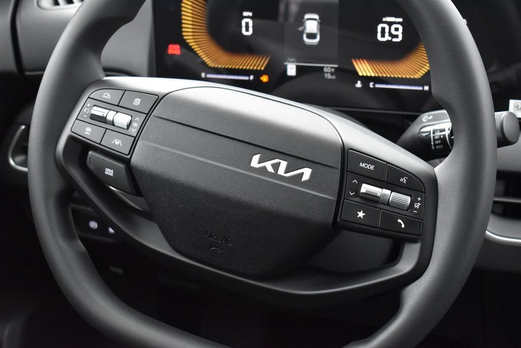 New 2026 Snow White Pearl Kia LXS image 14