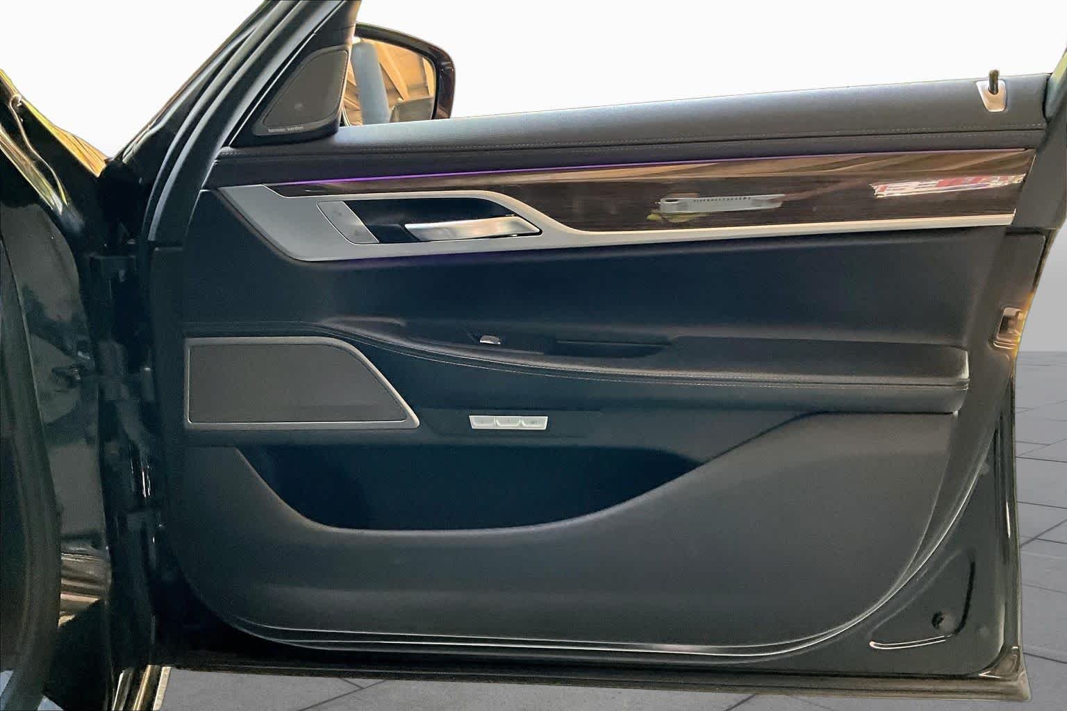 Used 2018 Black Sapphire Metallic BMW 740i image 22