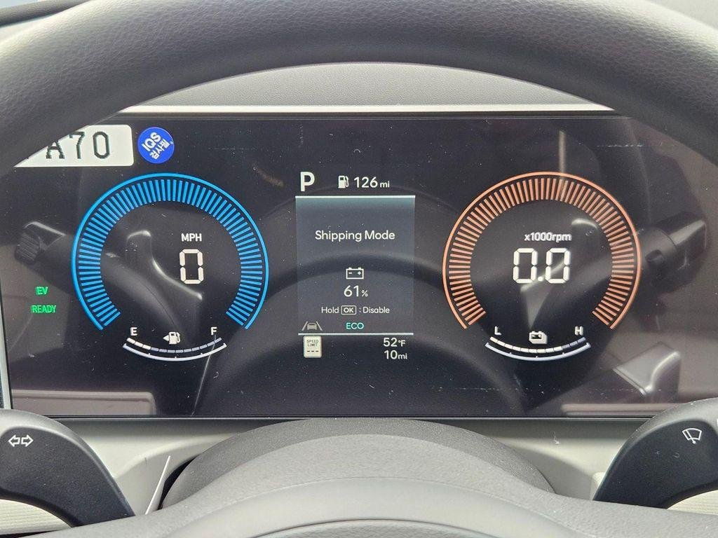New 2026 White Hyundai SEL AWD image 15