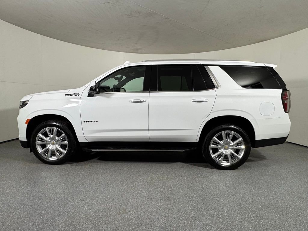 Used 2021 Summit White Chevrolet High Country image 9