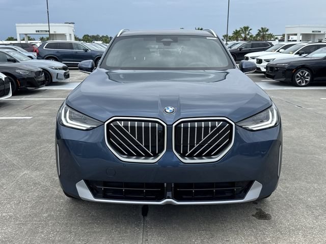 New 2026 Arctic Race Blue metallic BMW 30 xDrive image 2