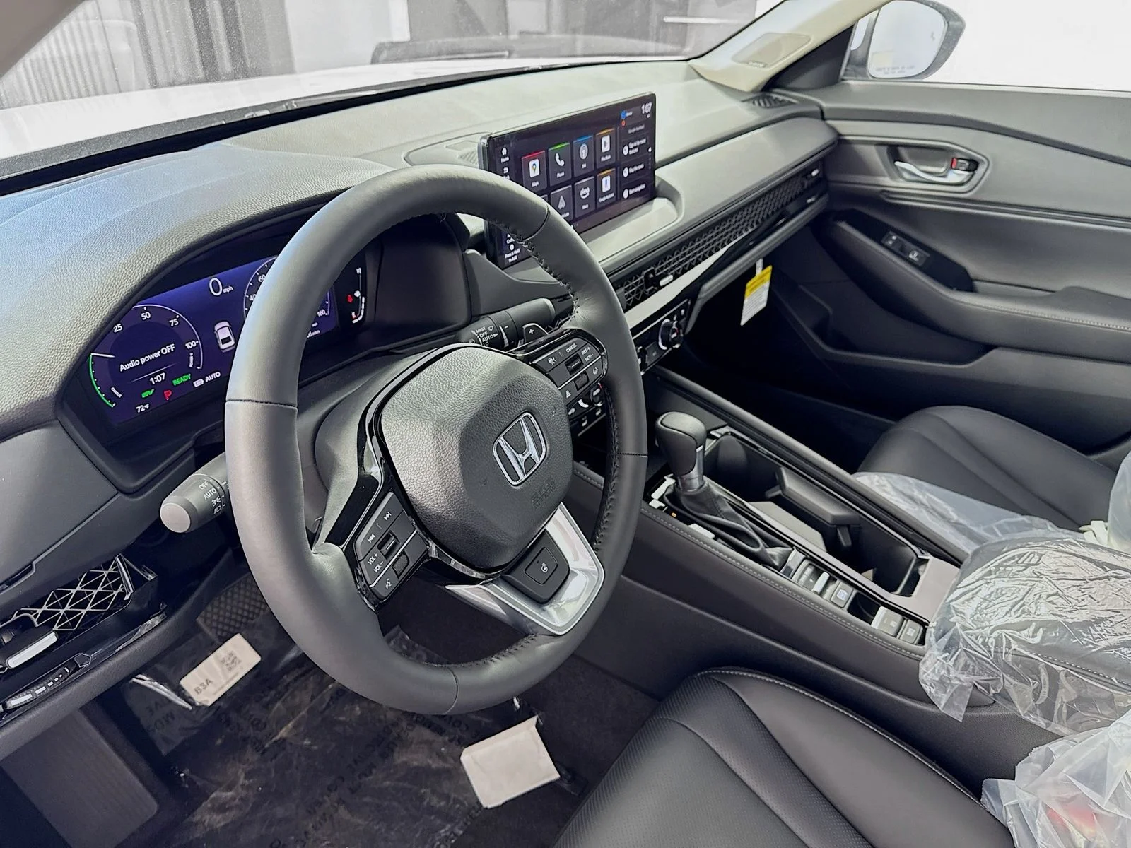 Used 2023 White Honda Touring image 8