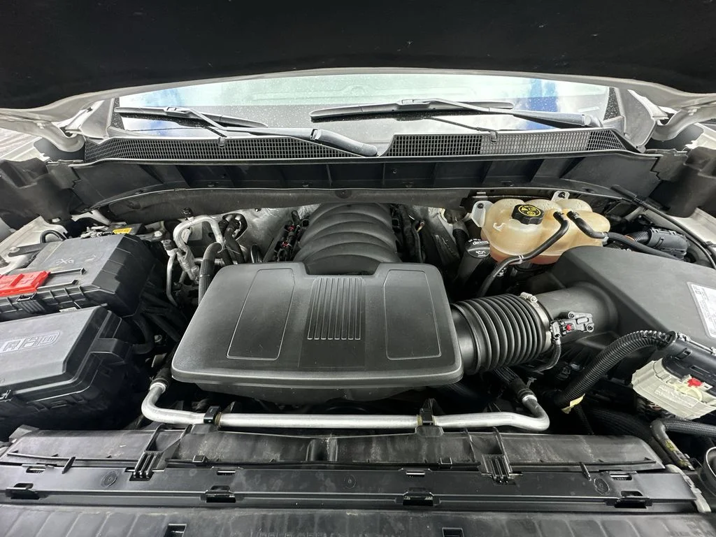 Used 2021 White Chevrolet LTZ image 22