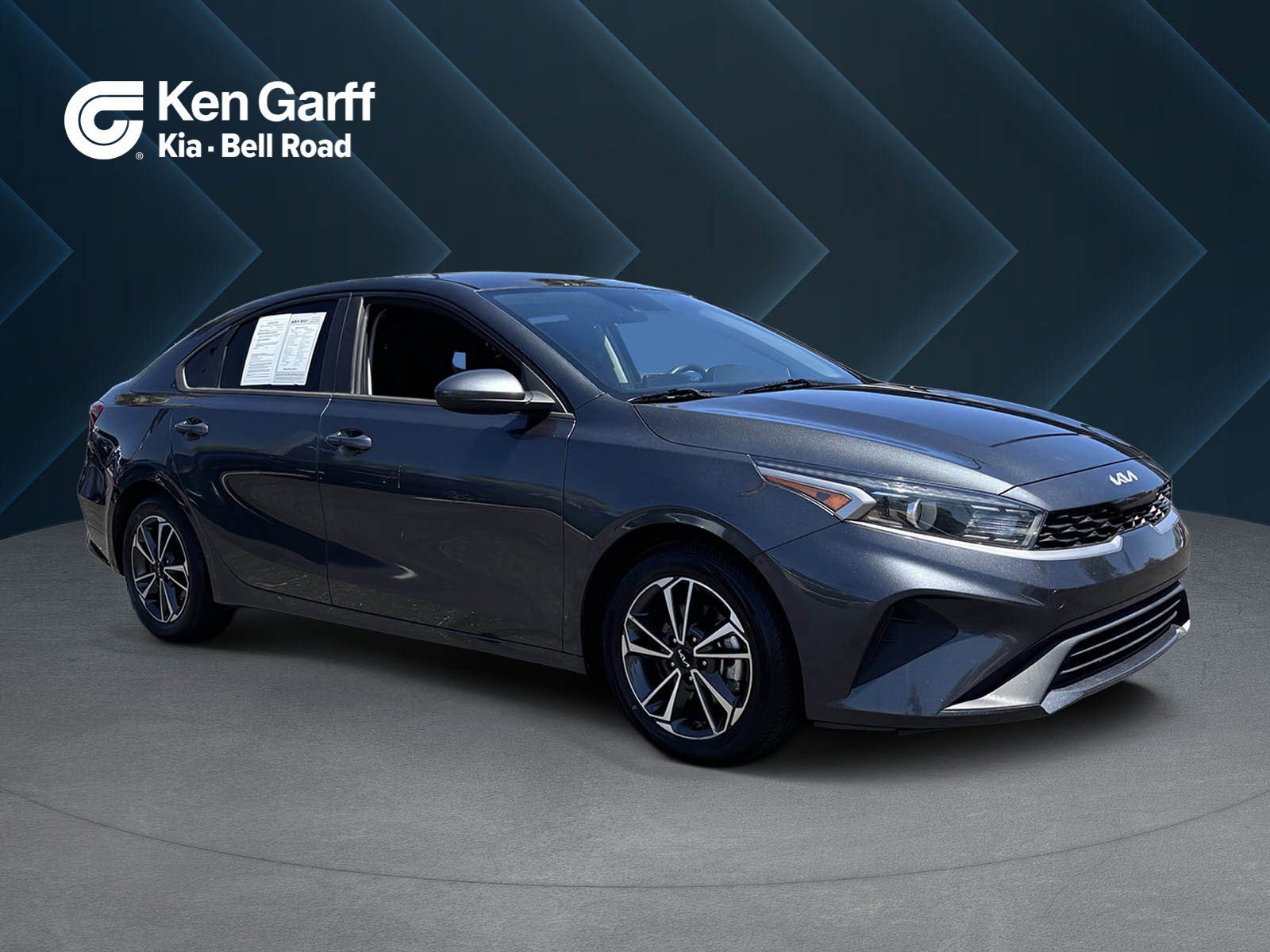 2022 Kia Forte LXS AT's photo