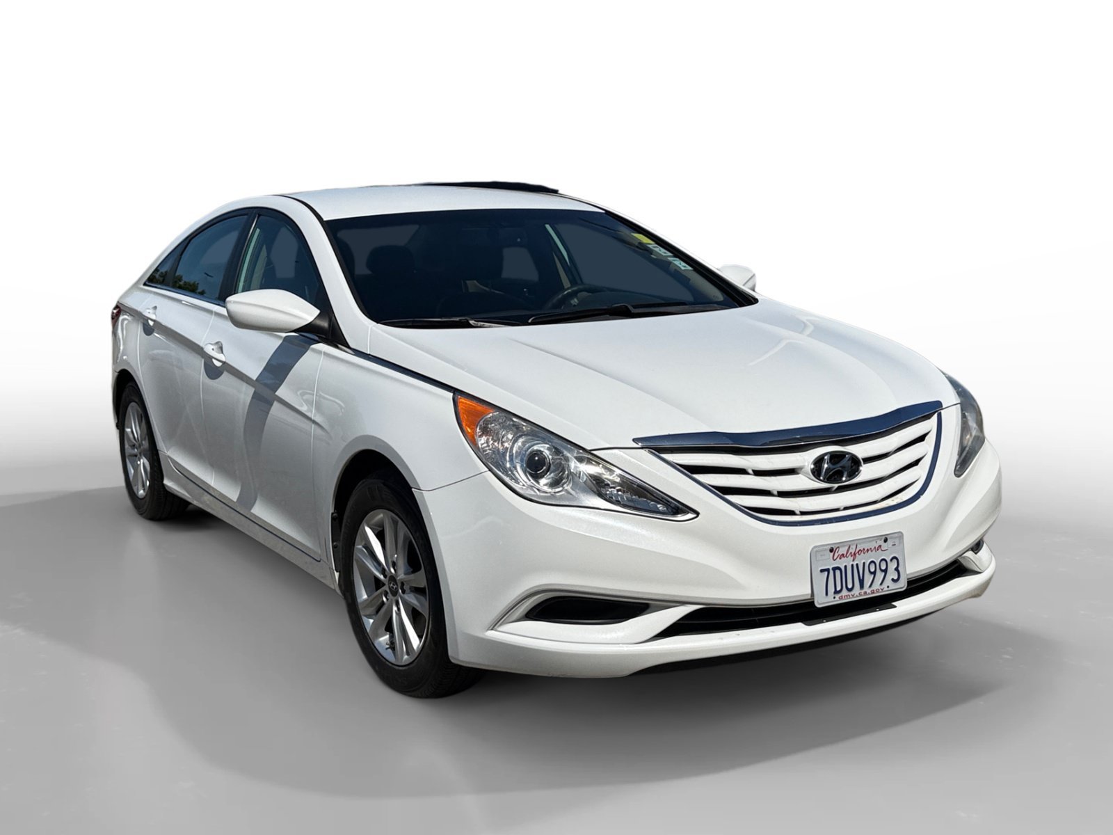 Used 2013 Shimmering White Mica Hyundai GLS image 7